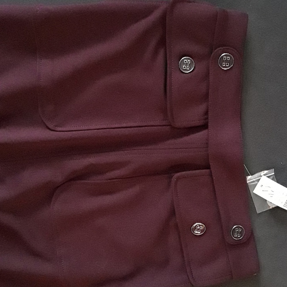 Skirt - Picture 3 of 3